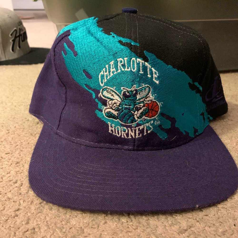 Charolette Hornets Vintage Snap Back